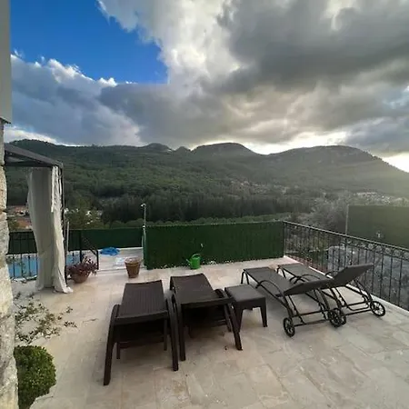 Yesiluzumlu 3+1 Villa Fethiye